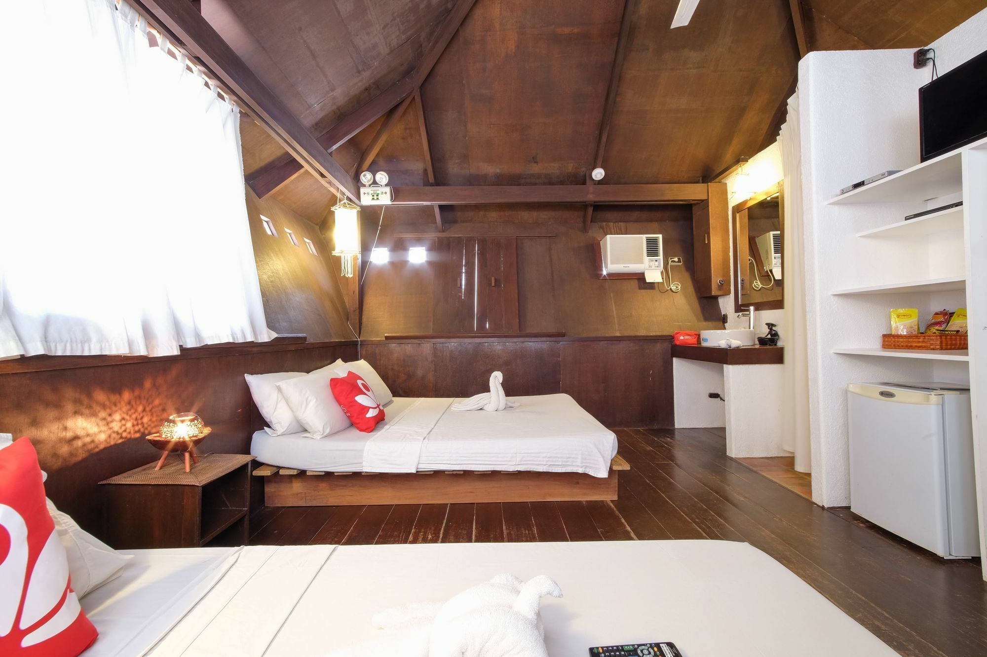 Zen Rooms Pito Huts Station 3 Manoc-Manoc Bagian luar foto