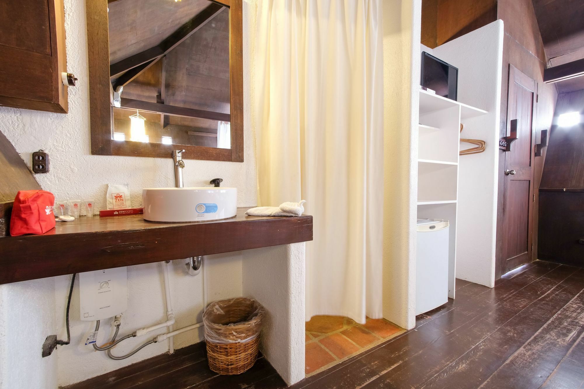 Zen Rooms Pito Huts Station 3 Manoc-Manoc Bagian luar foto