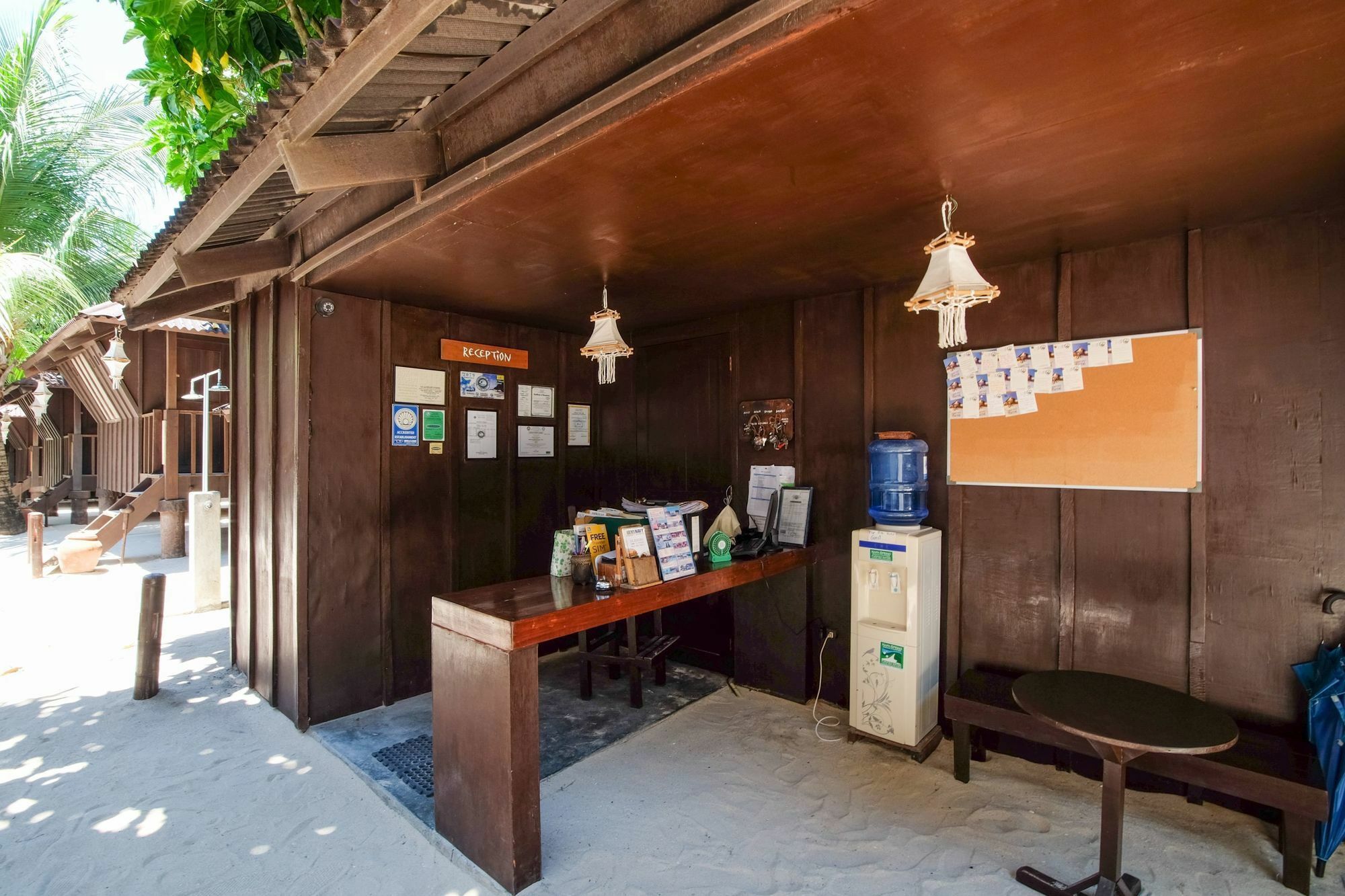 Zen Rooms Pito Huts Station 3 Manoc-Manoc Bagian luar foto